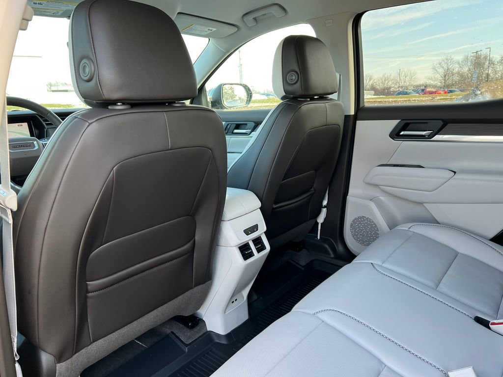 New 2026 GMC Terrain Denali w/ LPO, Floor Liner Package image 31