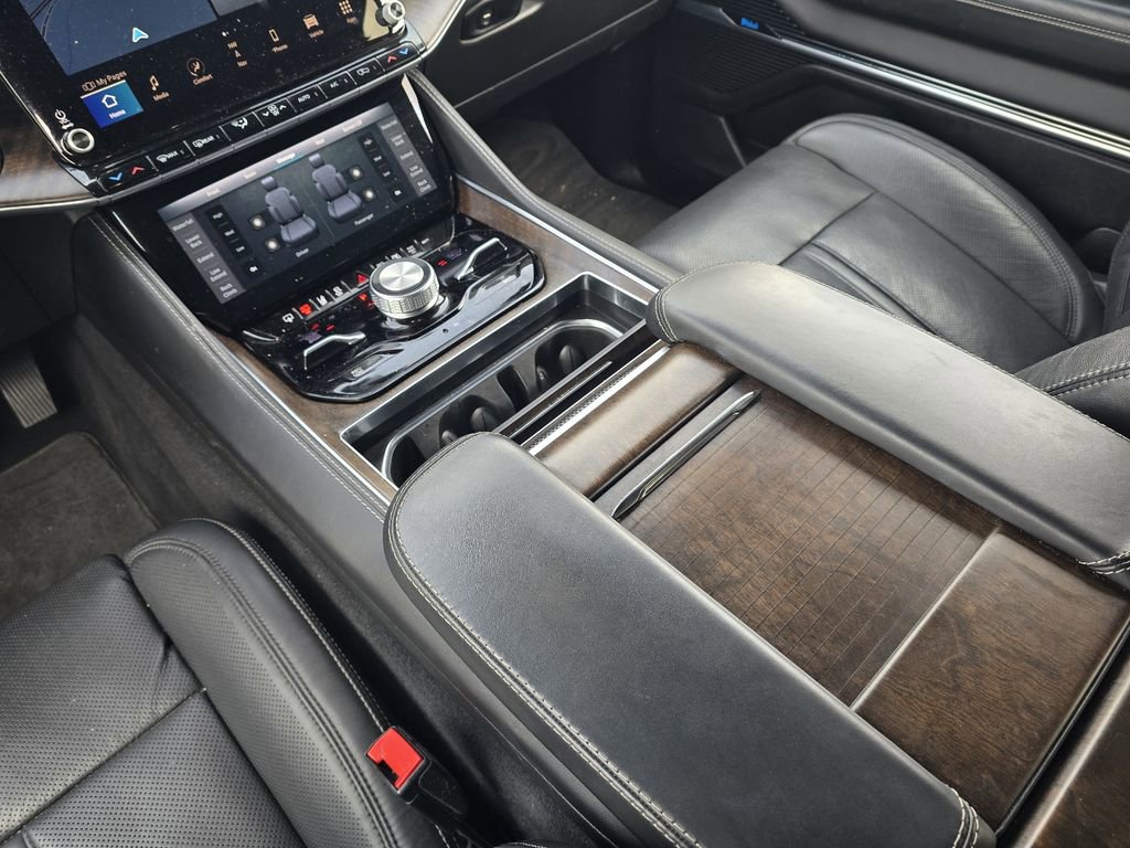 Used 2022 Jeep Grand Wagoneer Series I w/ Flexible Seating Group image 18