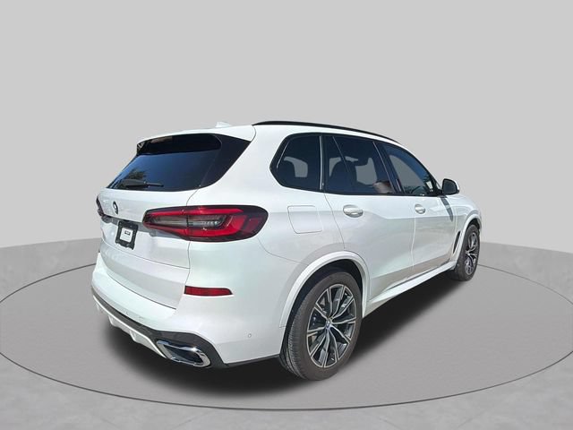 Used 2022 BMW X5 xDrive40i w/ M Sport Package AWD/4WD image 6