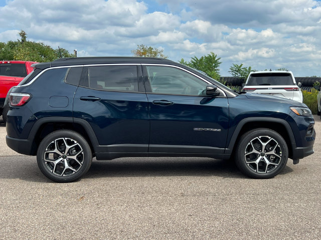 New 2026 Jeep Compass Limited AWD/4WD image 39