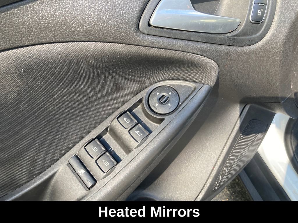 Used 2017 Ford Focus SE w/ Cold Weather Package image 14