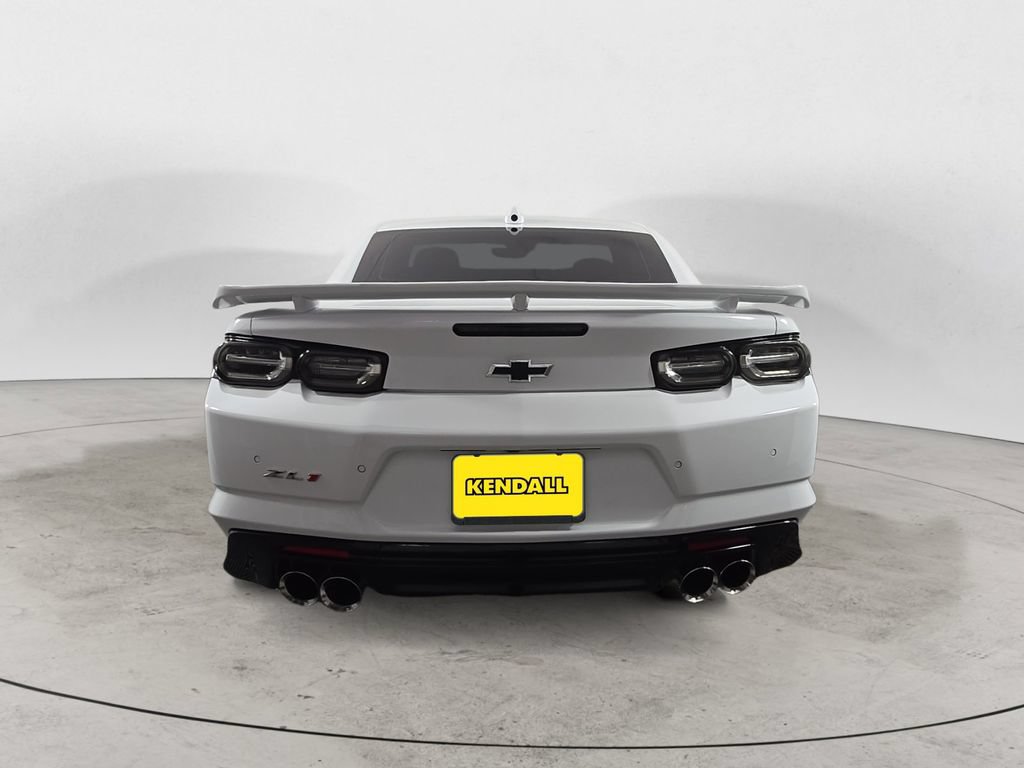 Used 2022 Chevrolet Camaro ZL1 RWD image 4