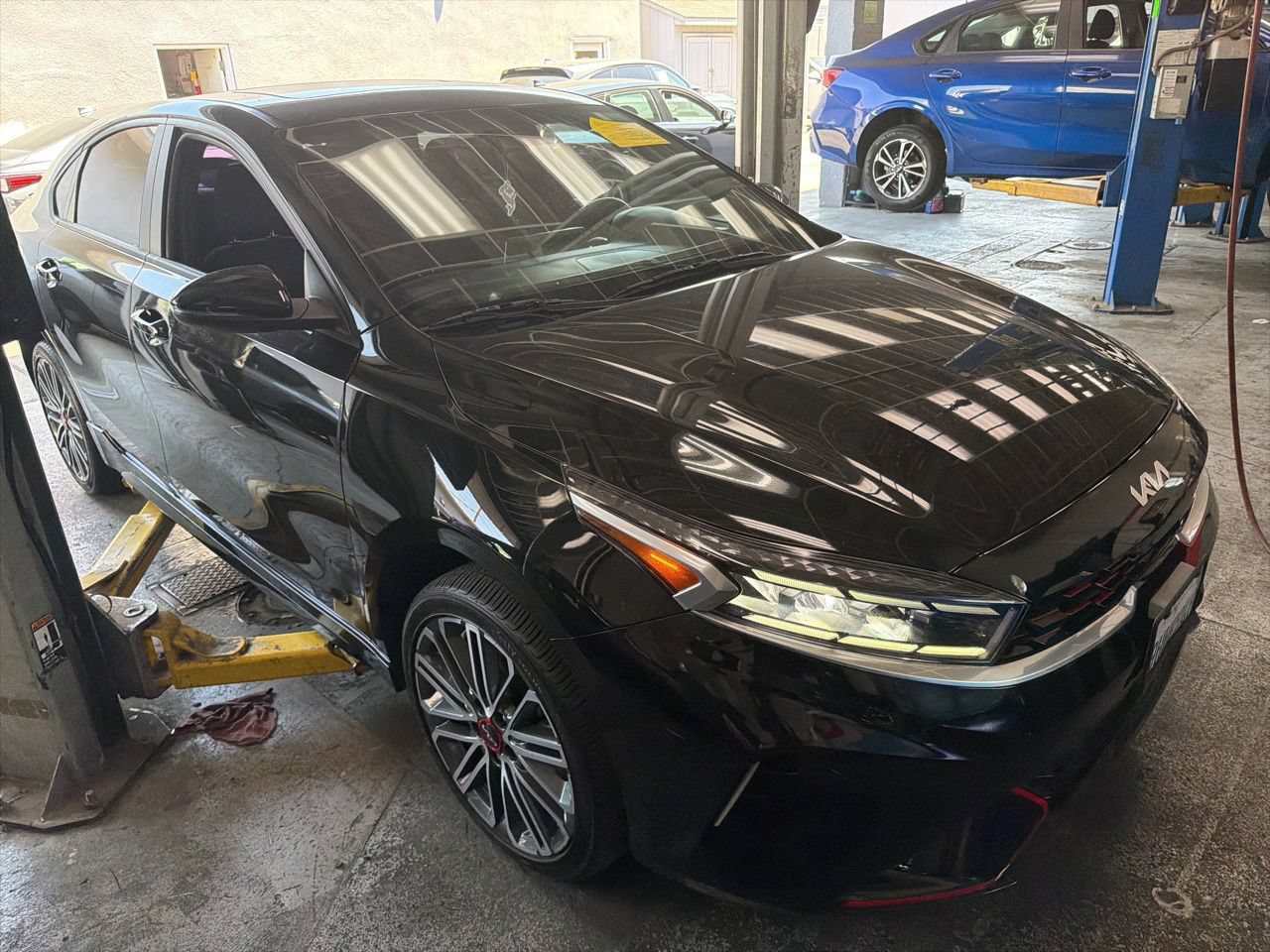 Used 2023 Kia Forte GT w/ GT2 Package FWD image 2