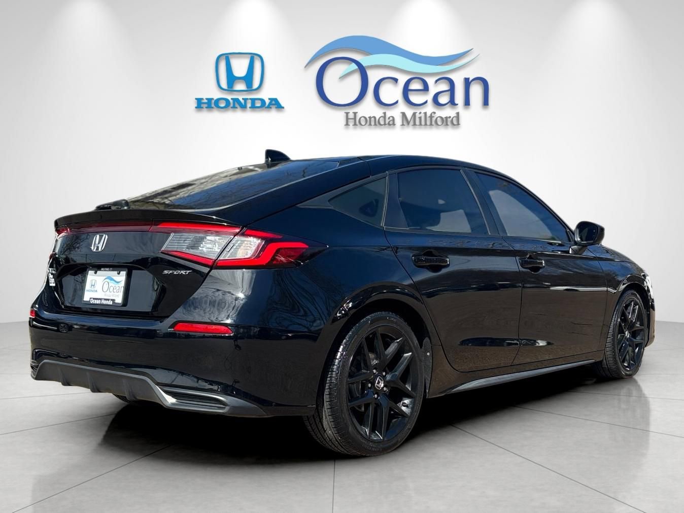 Used 2023 Honda Civic Sport image 3