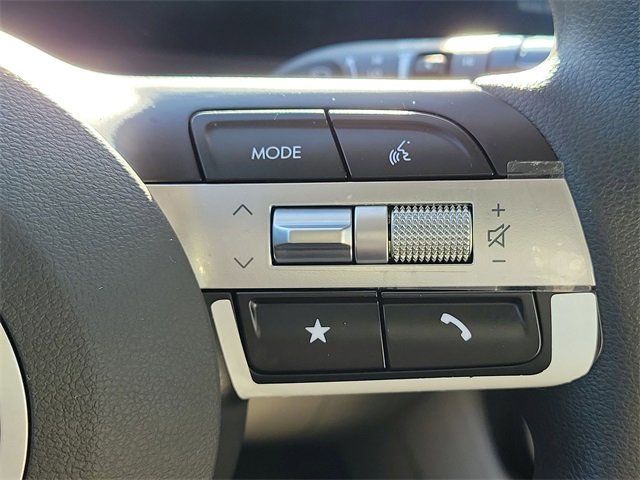 Certified 2025 Hyundai Tucson SE image 23