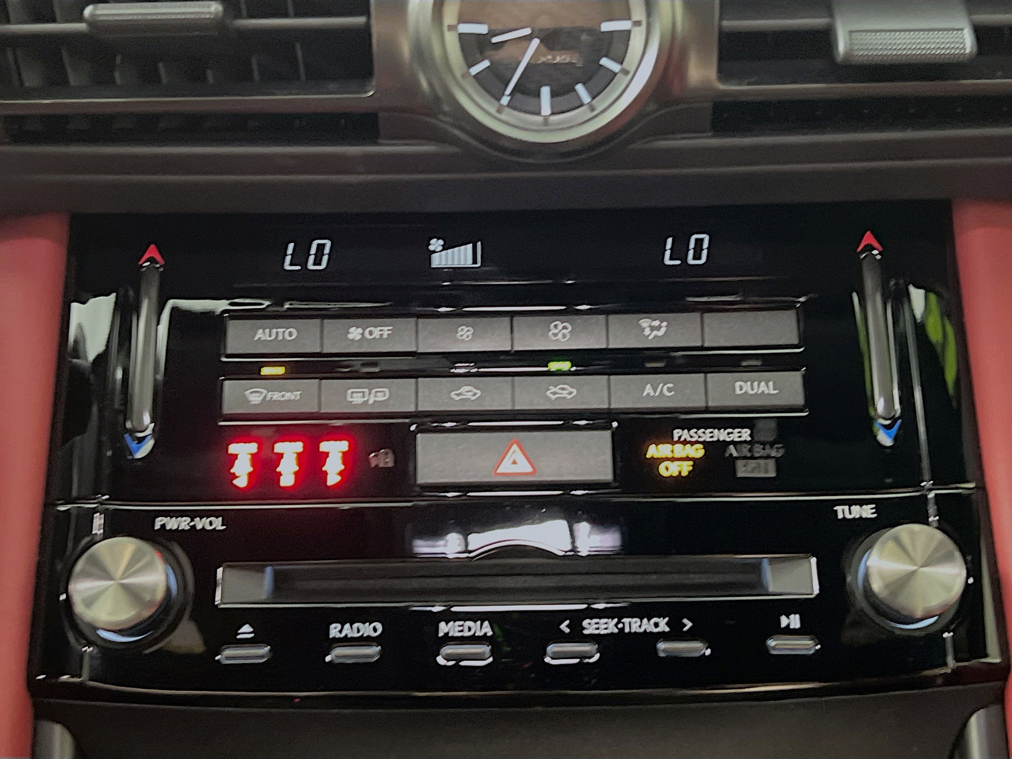 Used 2023 Lexus IS 350 F Sport w/ Navigation Package image 26