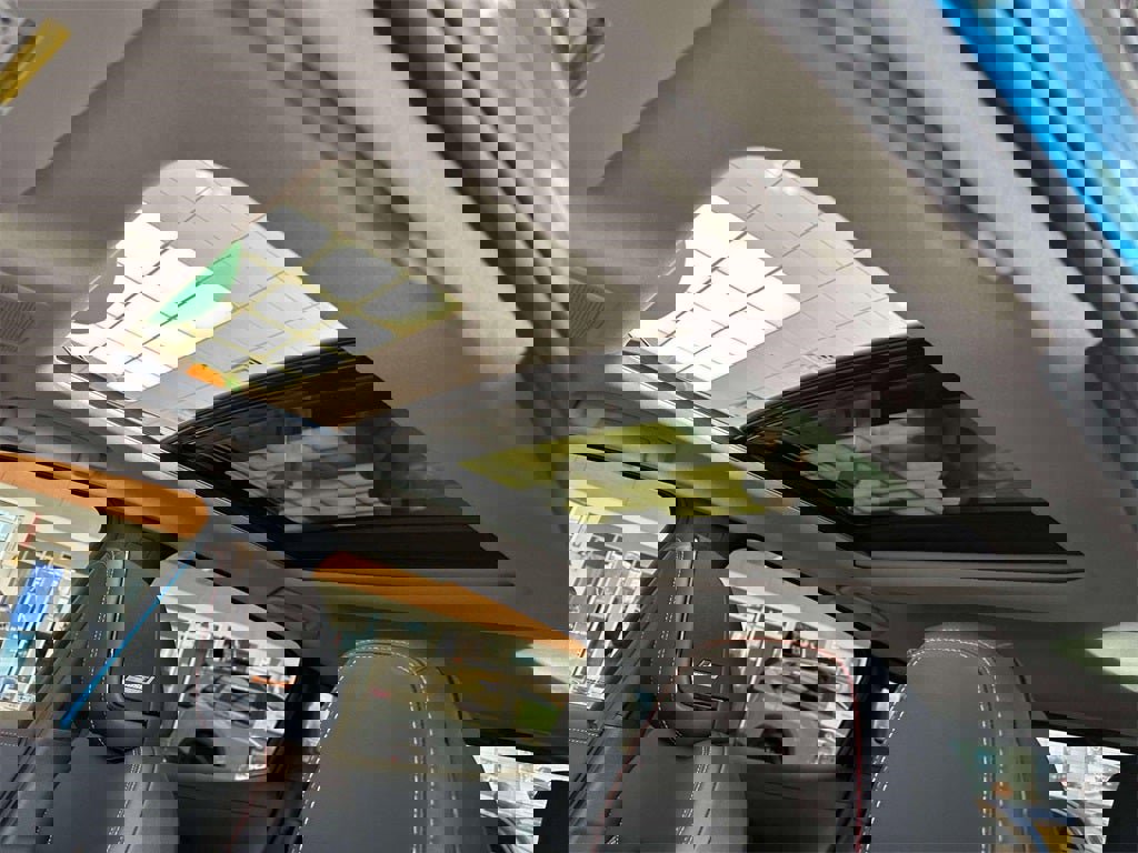 New 2026 Nissan Kicks SR w/ SR Premium Package image 18