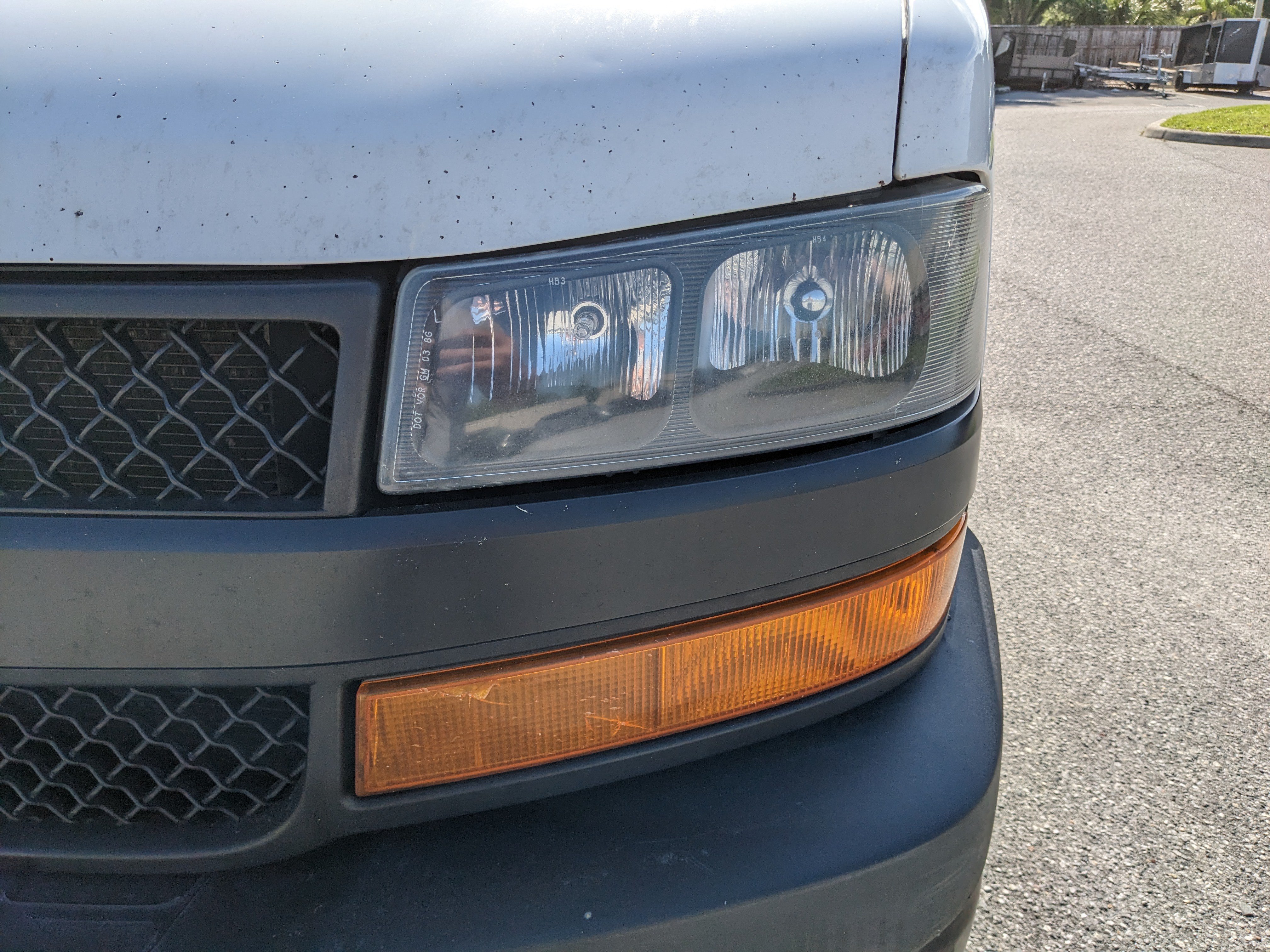 Used 2019 Chevrolet Express 2500 RWD image 10