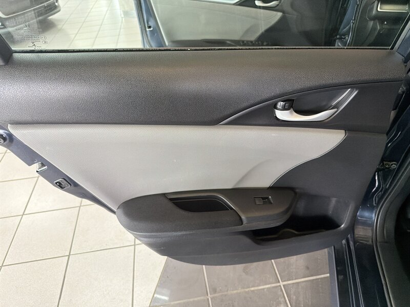 Used 2018 Honda Civic EX-T image 21