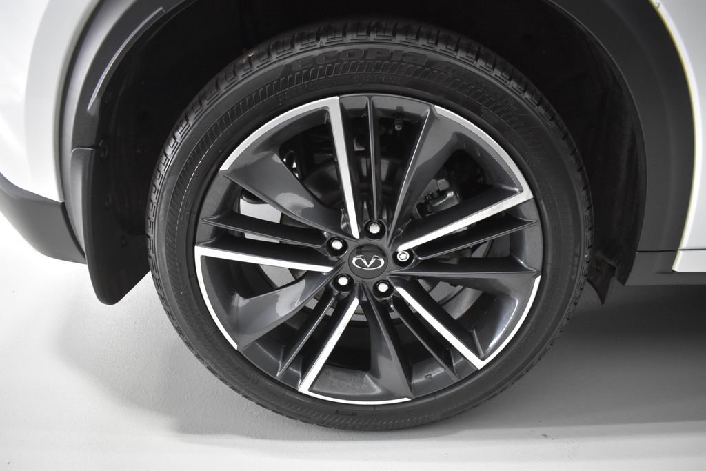 Used 2025 INFINITI QX55 Essential AWD/4WD image 10