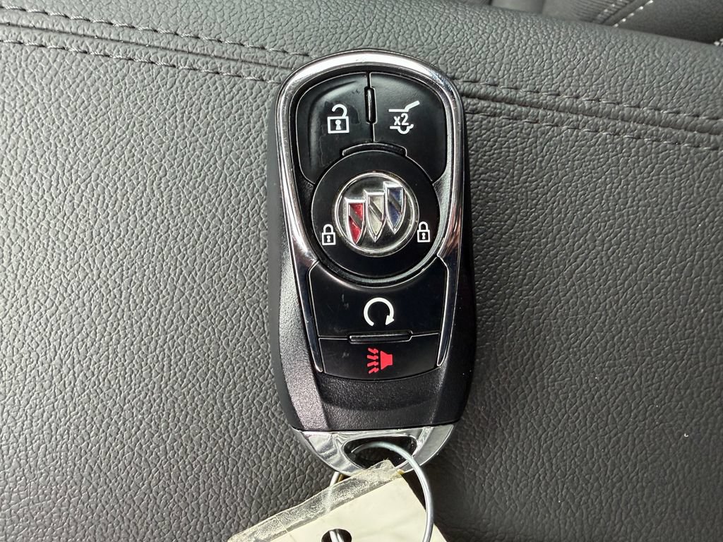 Used 2023 Buick Encore GX Select w/ Sport Touring Package FWD image 33