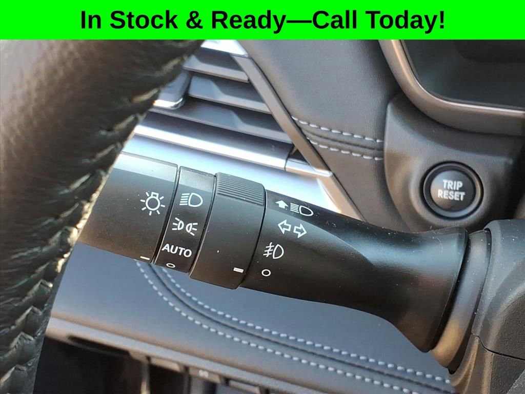 Certified 2025 Subaru Outback Limited image 21