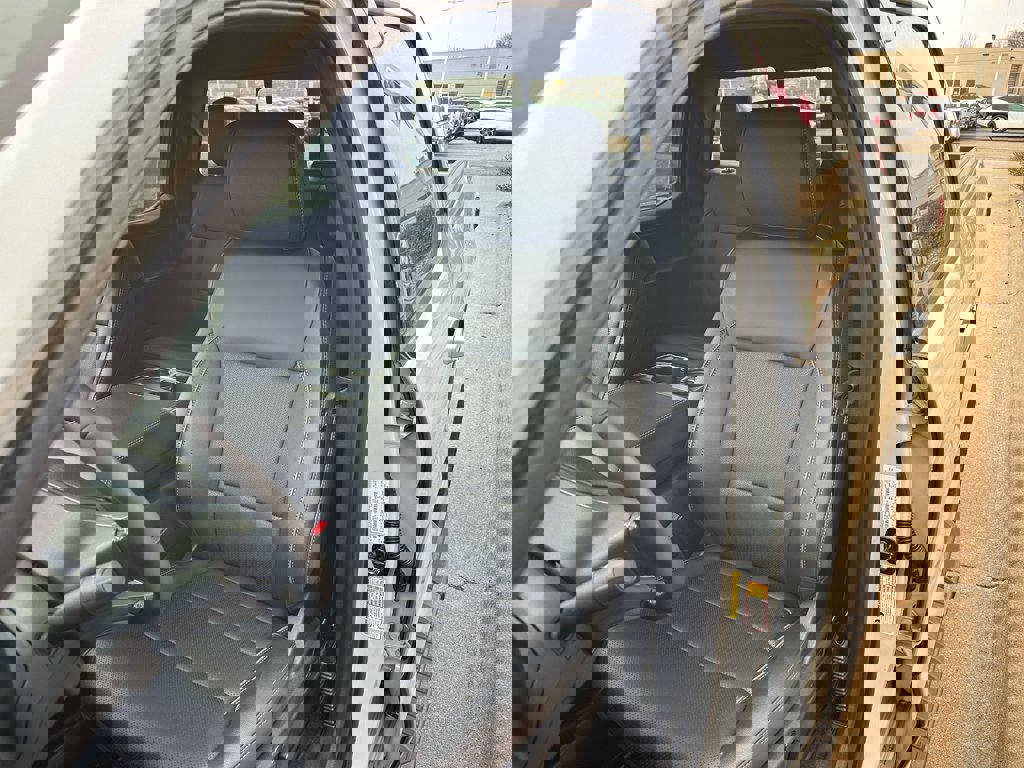 New 2025 Ford F150 Lariat w/ Equipment Group 501A Mid image 32