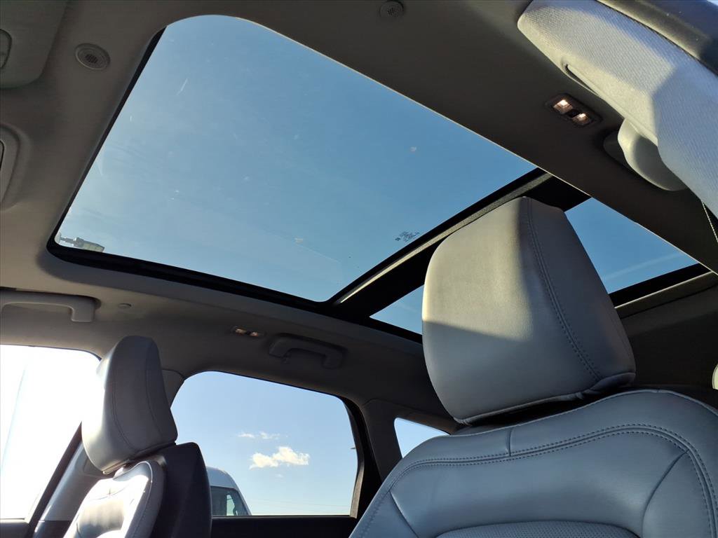 Used 2022 Lincoln Corsair AWD w/ Premium Package image 13