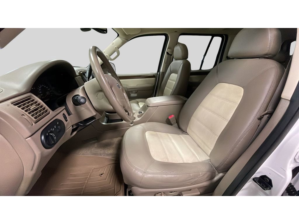 Used 2003 Ford Explorer Eddie Bauer image 12
