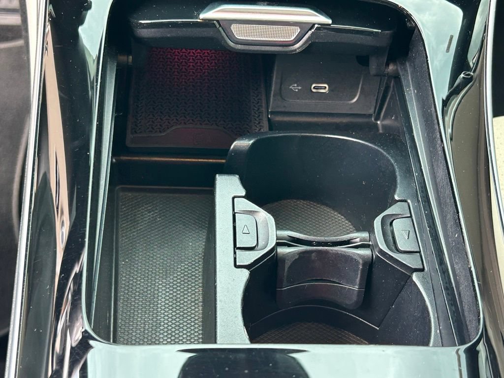Used 2024 Mercedes-Benz C 300 Sedan image 33
