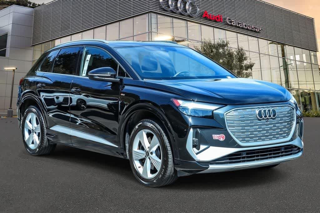 Used 2023 Audi Q4 e-tron Premium AWD/4WD image 3