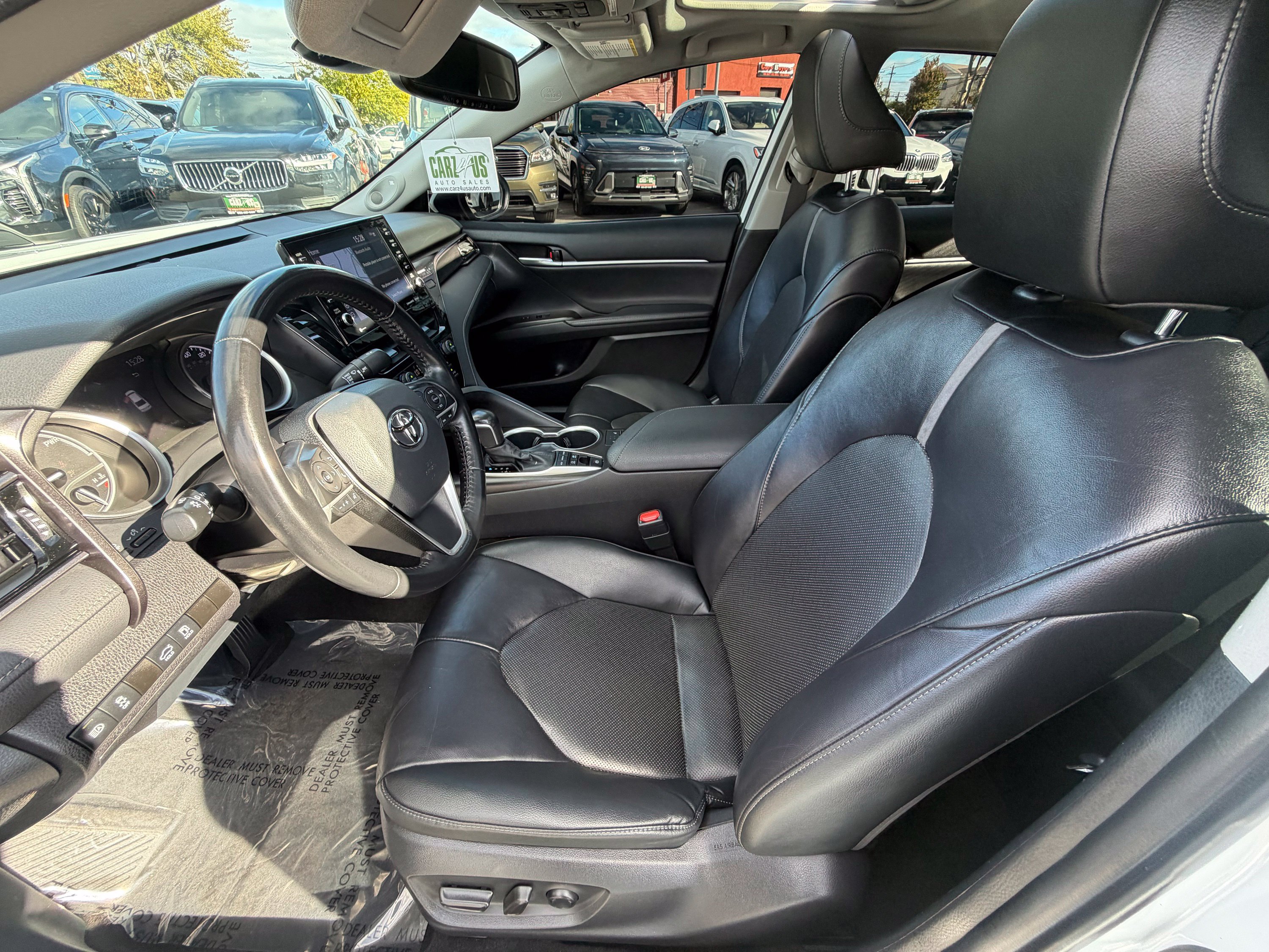 Used 2021 Toyota Camry XLE w/ Navigation Upgrade Package FWD image 13