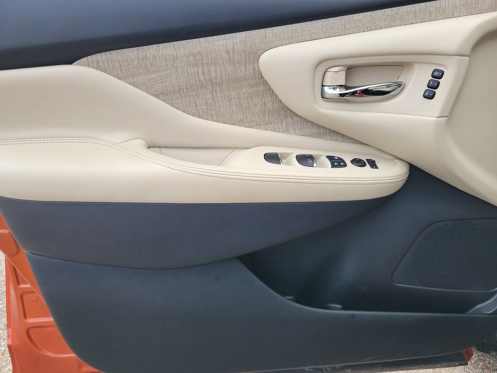 Used 2021 Nissan Murano SL AWD/4WD image 12