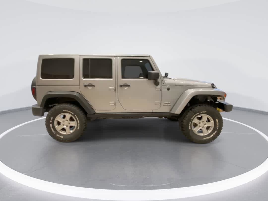 Used 2014 Jeep Wrangler Unlimited Sahara AWD/4WD image 9
