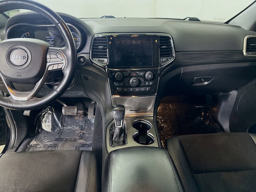 Used 2021 Jeep Grand Cherokee Laredo X image 18