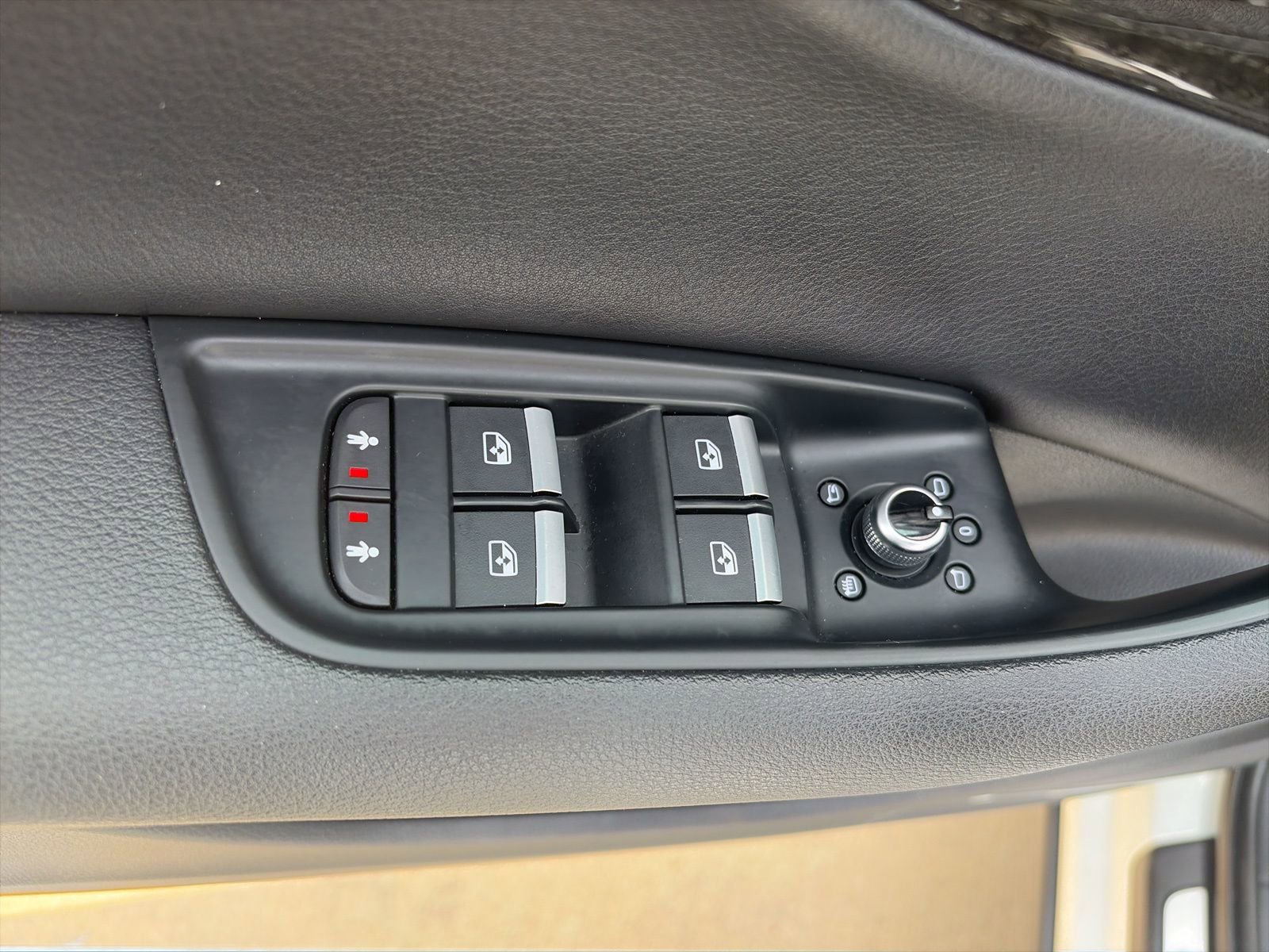 Used 2018 Audi Q7 3.0T Prestige image 13