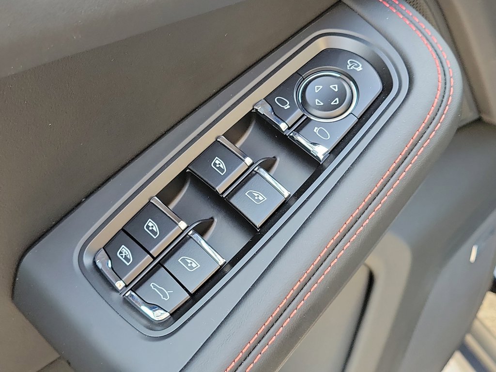 New 2026 Porsche Macan S AWD/4WD image 27