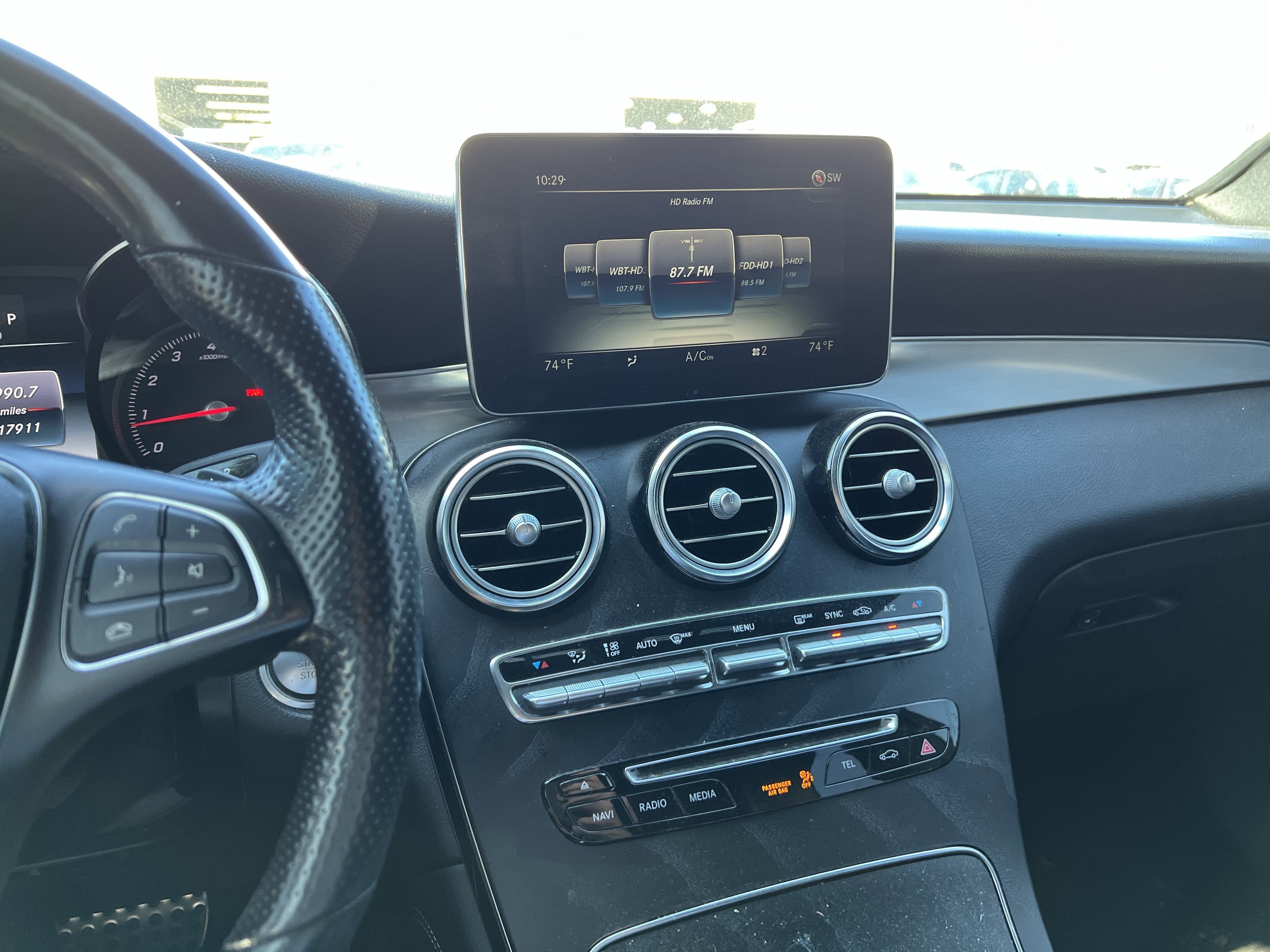 Certified 2019 Mercedes-Benz GLC 300 4MATIC Coupe image 31