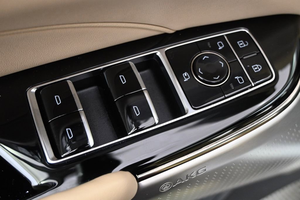 New 2025 Cadillac Lyriq Sport w/ Nappa Leather Package image 23