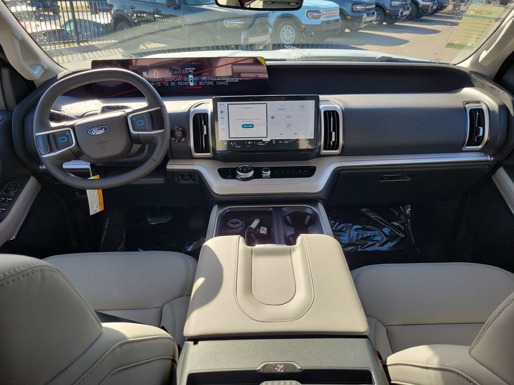 New 2026 Ford Expedition Active image 12