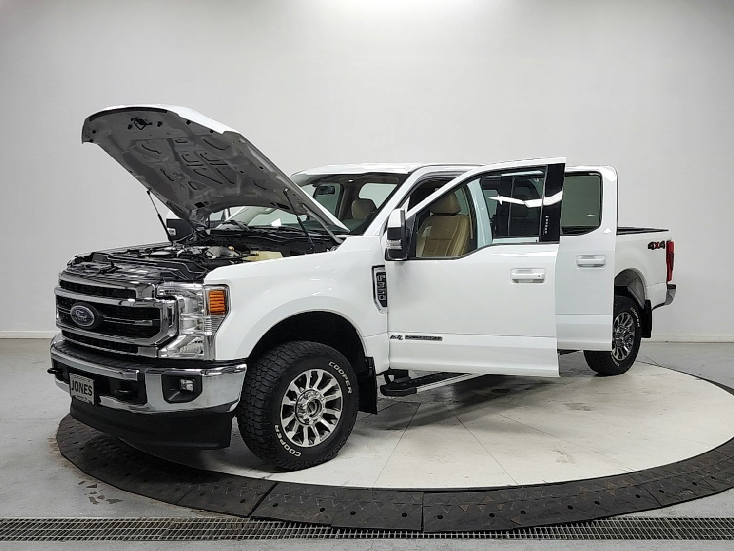 Used 2022 Ford F350 Lariat w/ Lariat Value Package AWD/4WD image 11