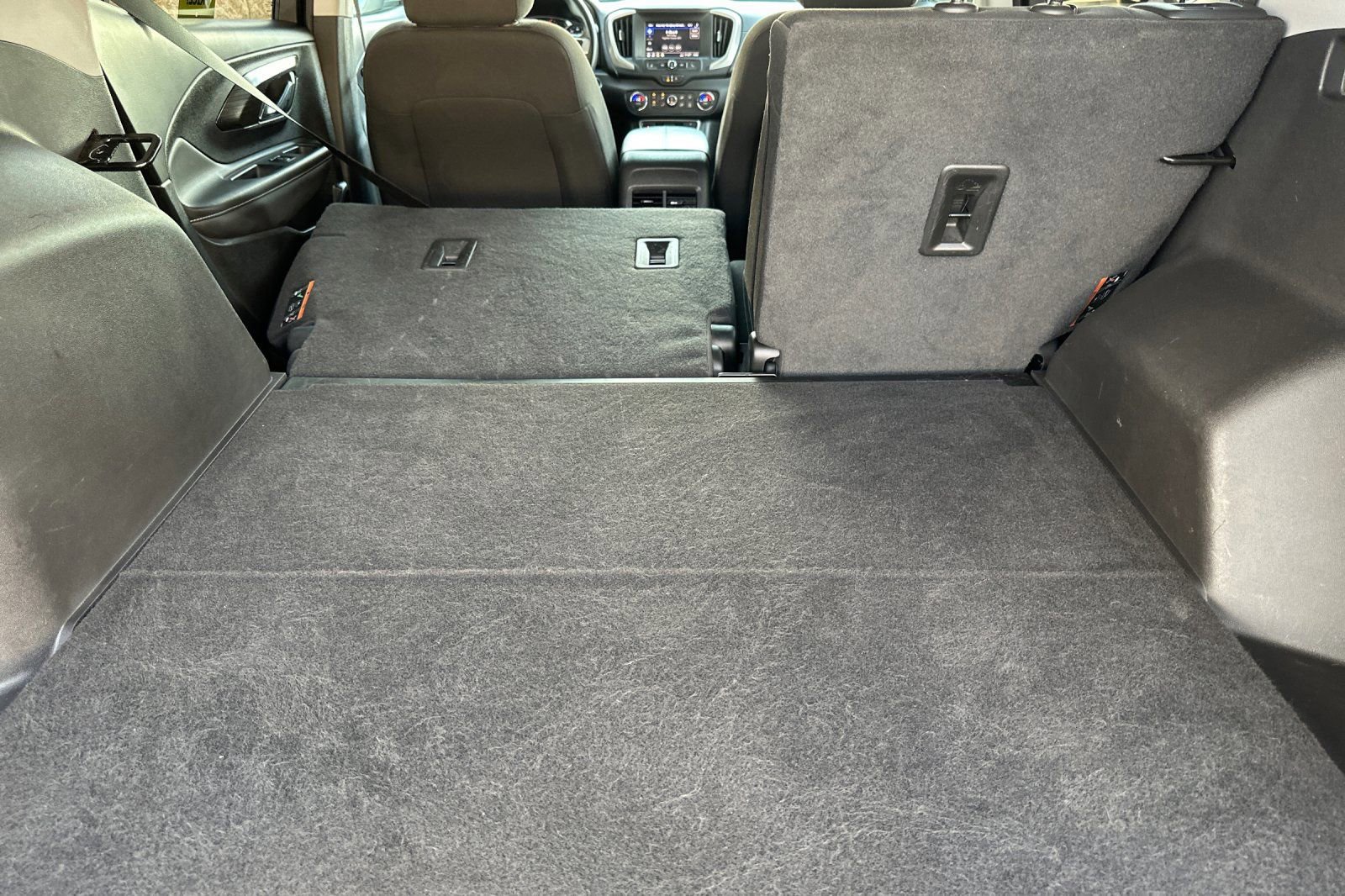 Certified 2023 GMC Terrain SLE w/ Driver Convenience Package image 16