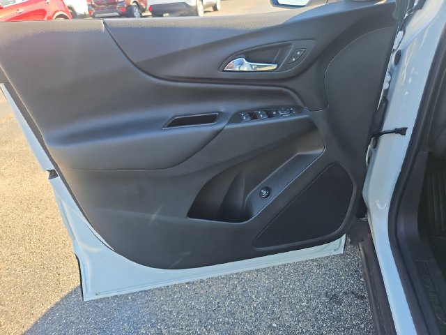 Used 2024 Chevrolet Equinox LT FWD image 10