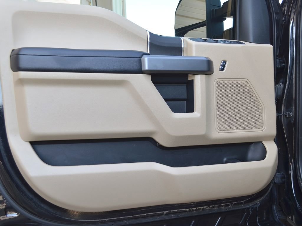 Used 2019 Ford F250 XLT w/ XLT Value Package image 27