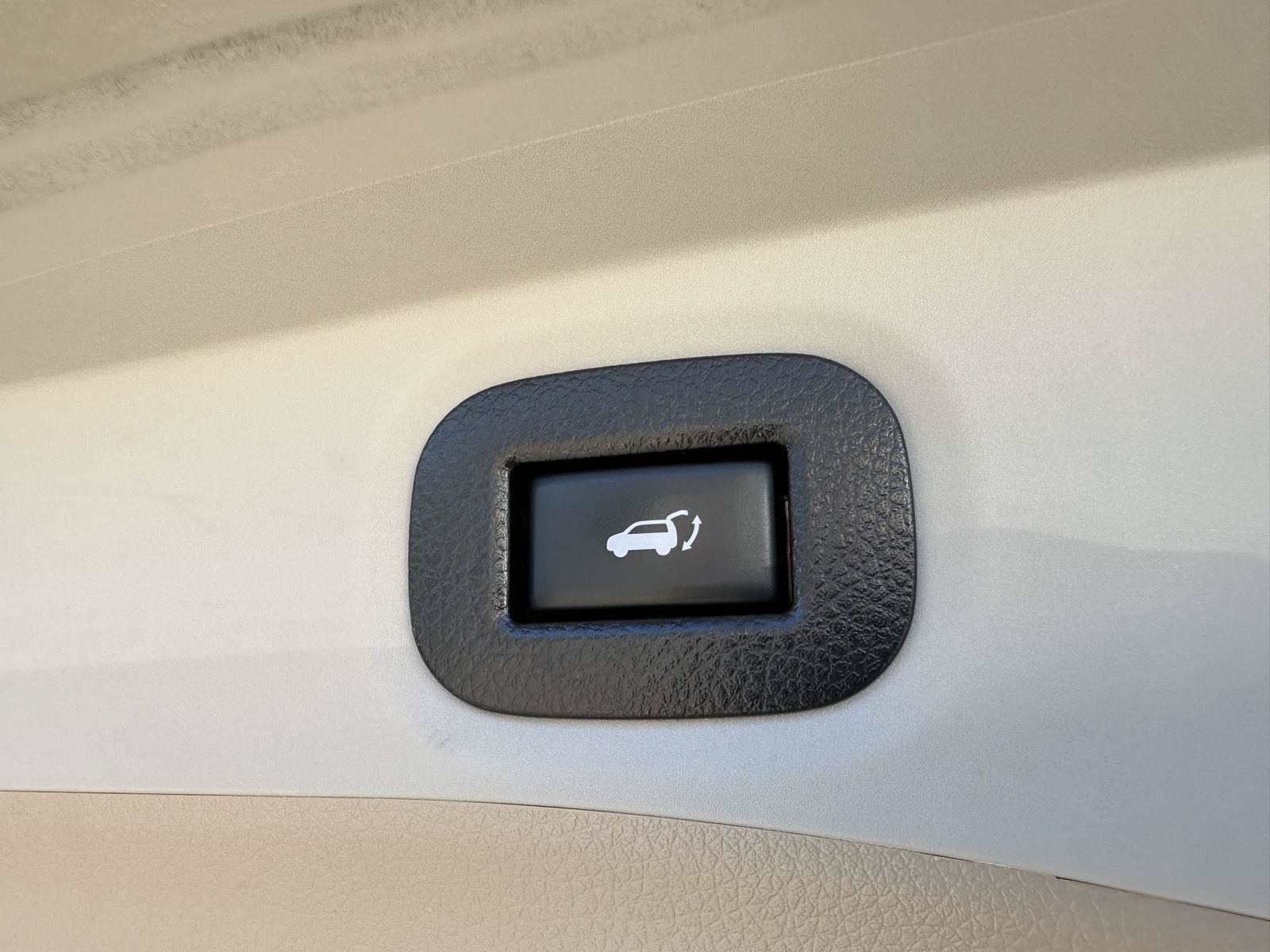 Used 2020 Nissan Rogue SV AWD/4WD image 41