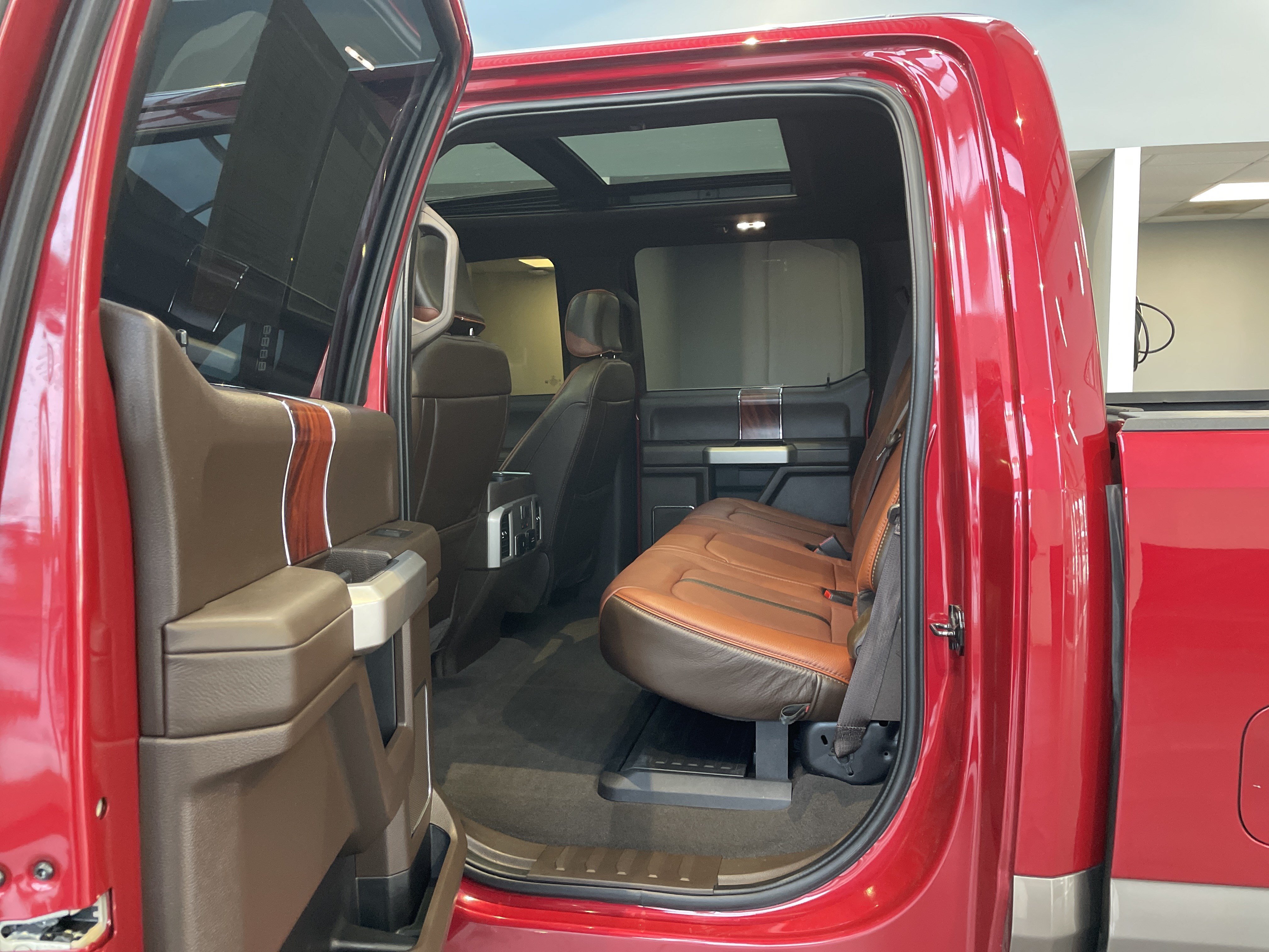 Used 2022 Ford F450 King Ranch w/ King Ranch Ultimate Package AWD/4WD image 37