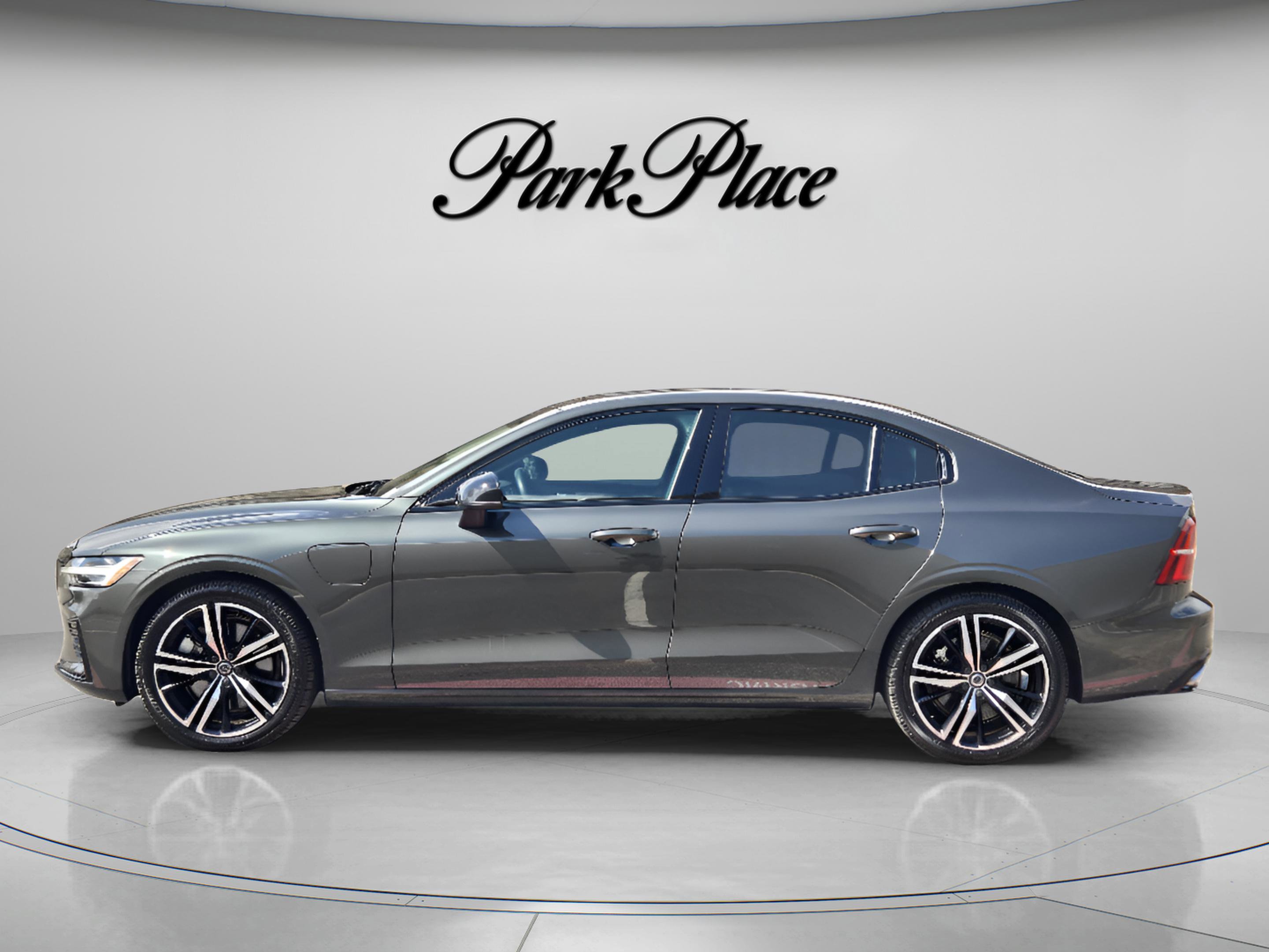 Used 2022 Volvo S60 T8 R-Design Expression w/ Premium Package video 2