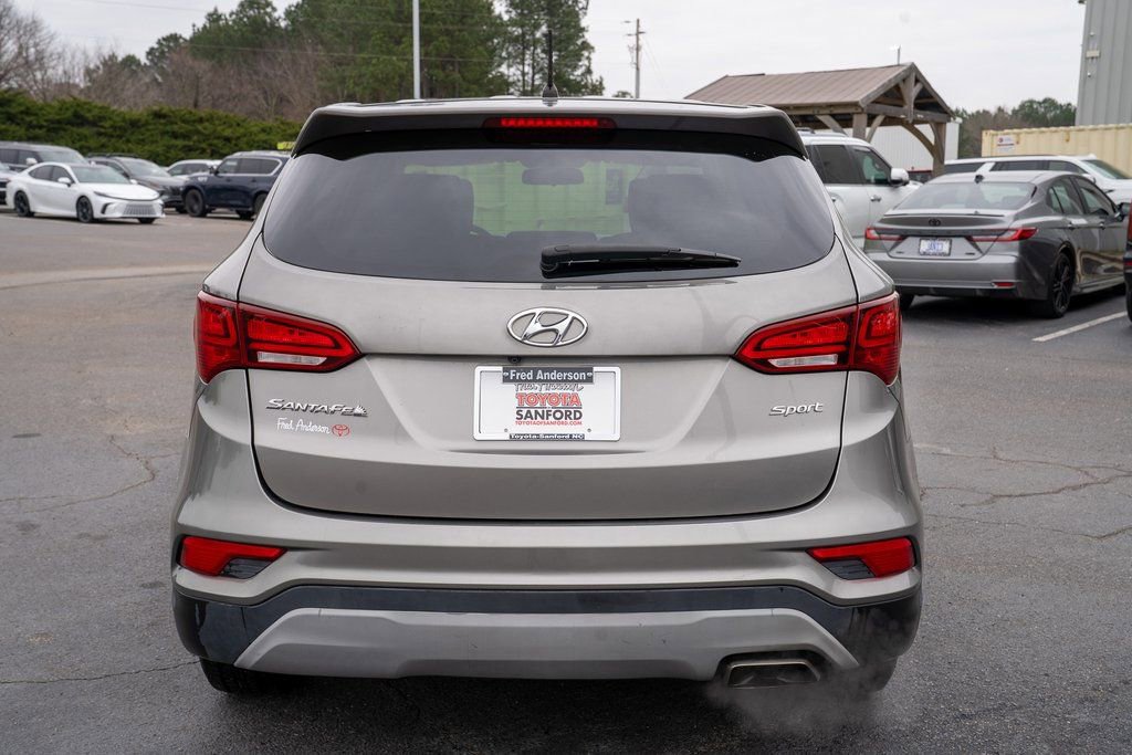 Used 2018 Hyundai Santa Fe Sport image 4