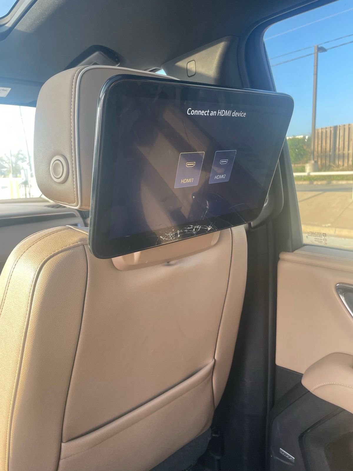 Used 2023 Chevrolet Tahoe Premier w/ Premium Package 2 image 8