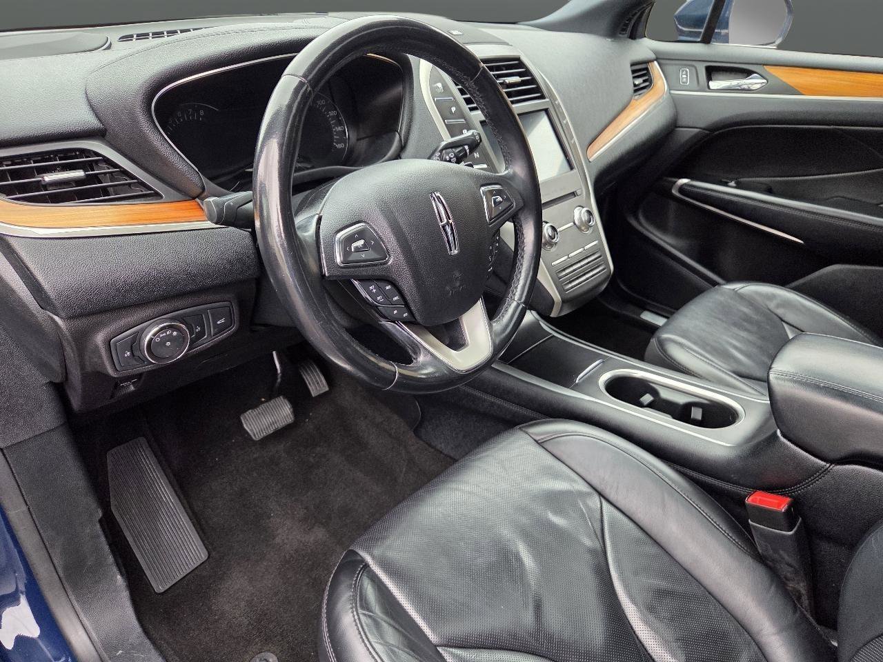 Used 2019 Lincoln MKC Reserve w/ MKC Climate Package image 11