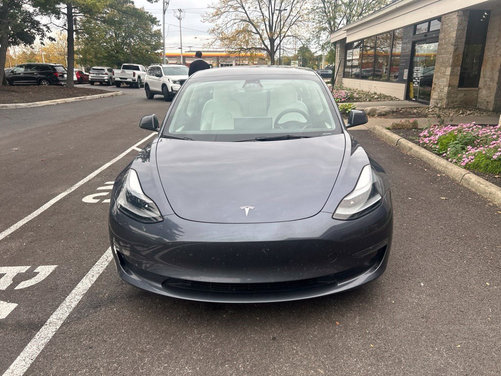 Used 2023 Tesla Model 3 Standard Range RWD image 3