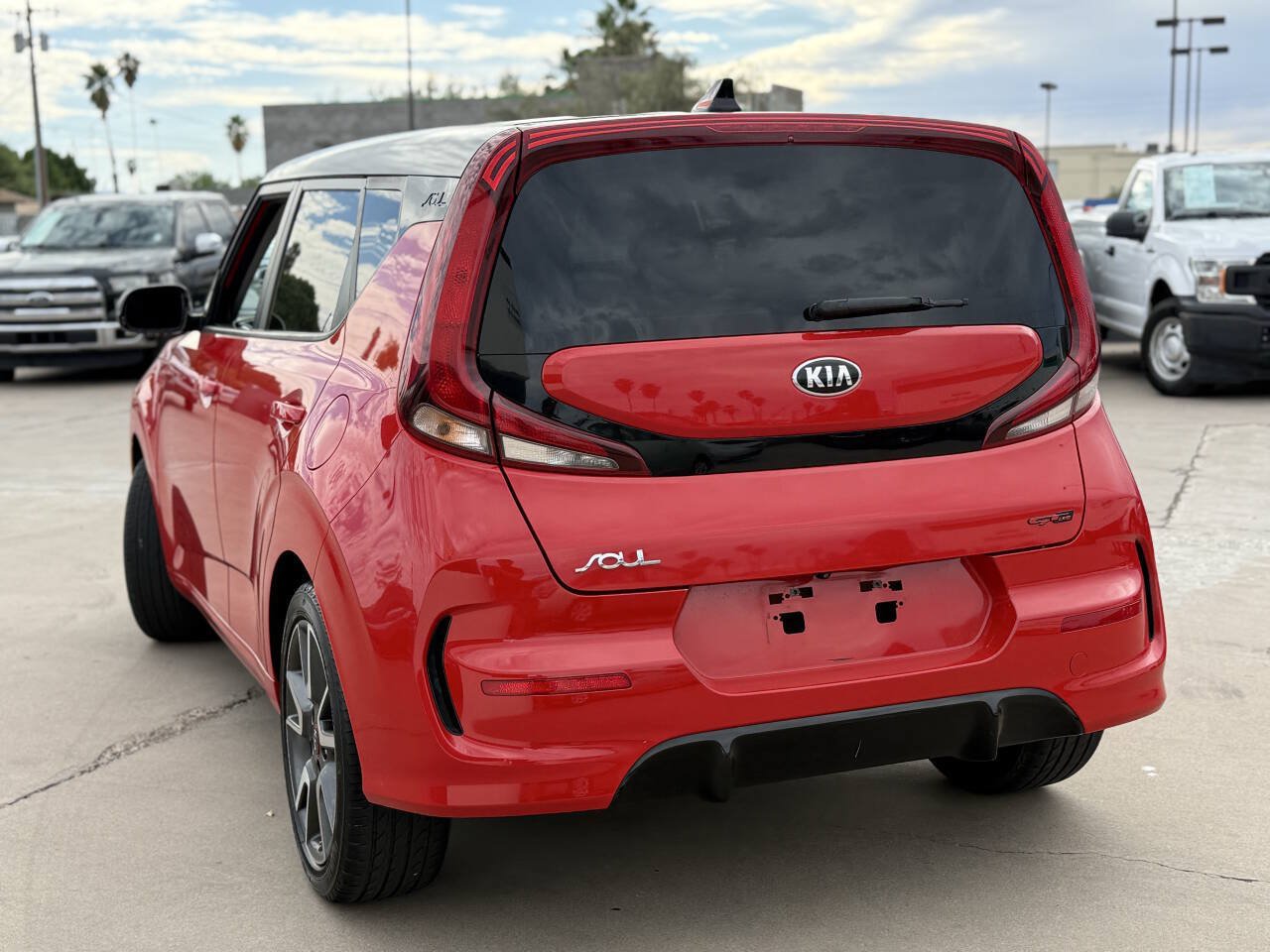 Used 2020 Kia Soul GT-Line FWD image 17