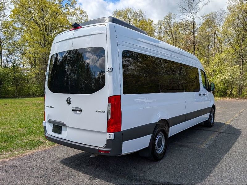 Used 2022 Mercedes-Benz Metris image 6
