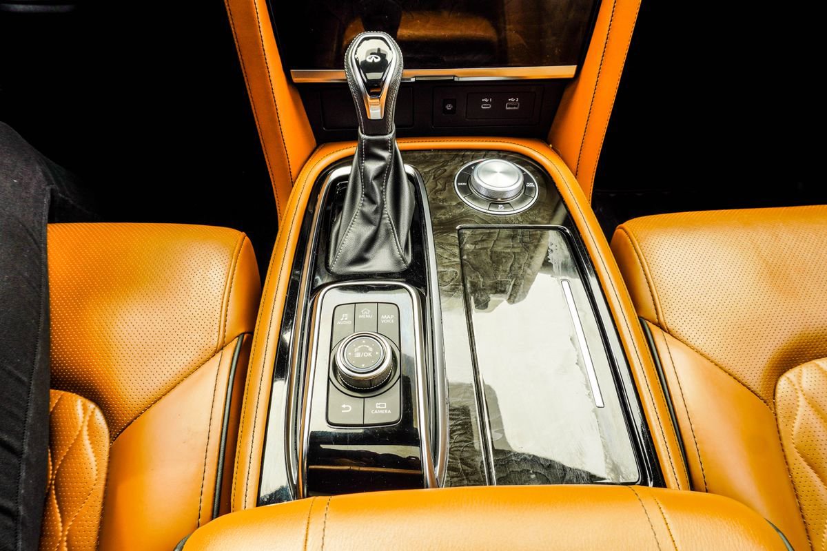 Used 2023 INFINITI QX80 Sensory w/ All-Season Package image 21