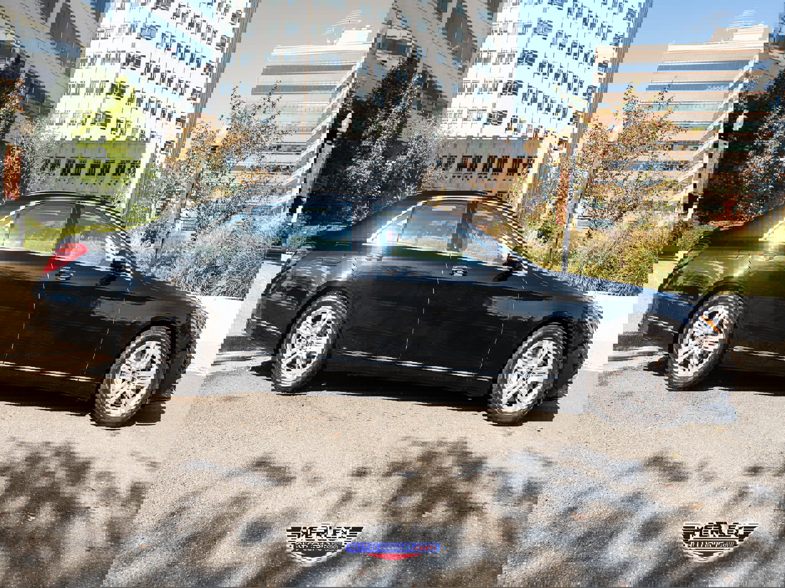 Used 2018 Mercedes-Benz S 560 4MATIC Sedan w/ Premium Package image 8