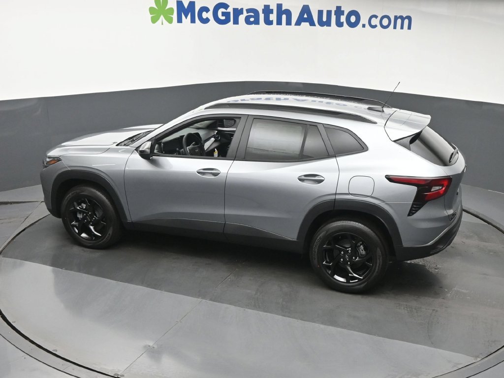 New 2026 Chevrolet Trax LT w/ Driver Confidence Package FWD image 24