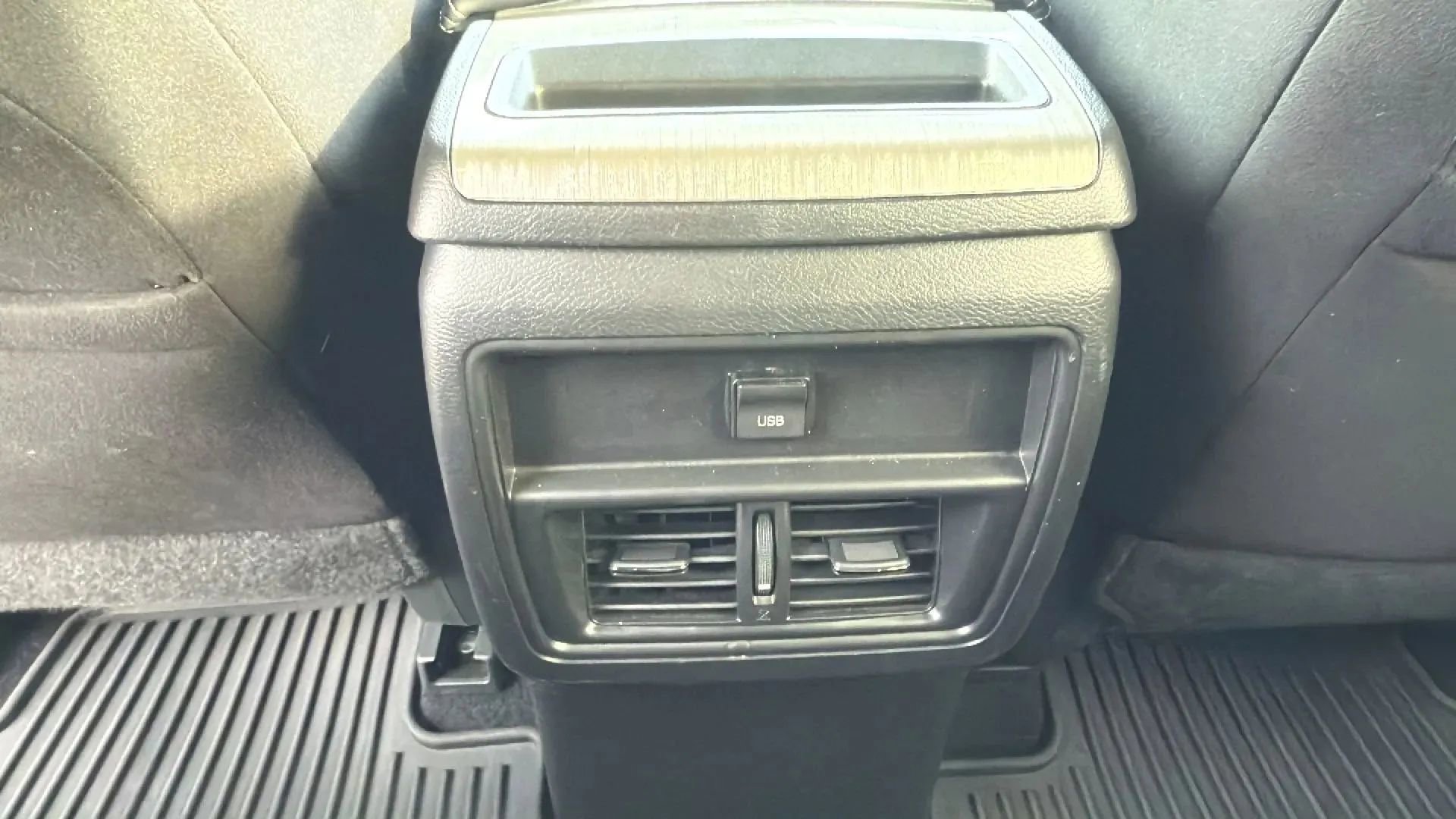 Used 2018 Nissan Murano SV image 29