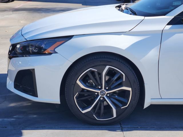Used 2023 Nissan Altima 2.5 SR image 9