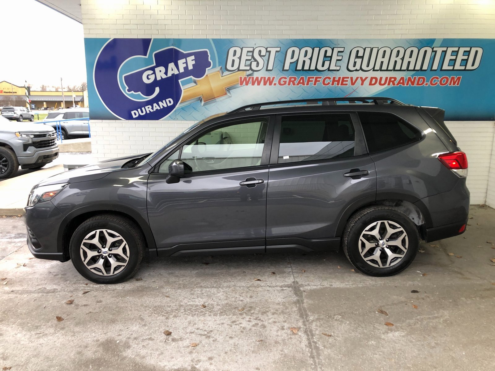 Used 2022 Subaru Forester Premium image 5