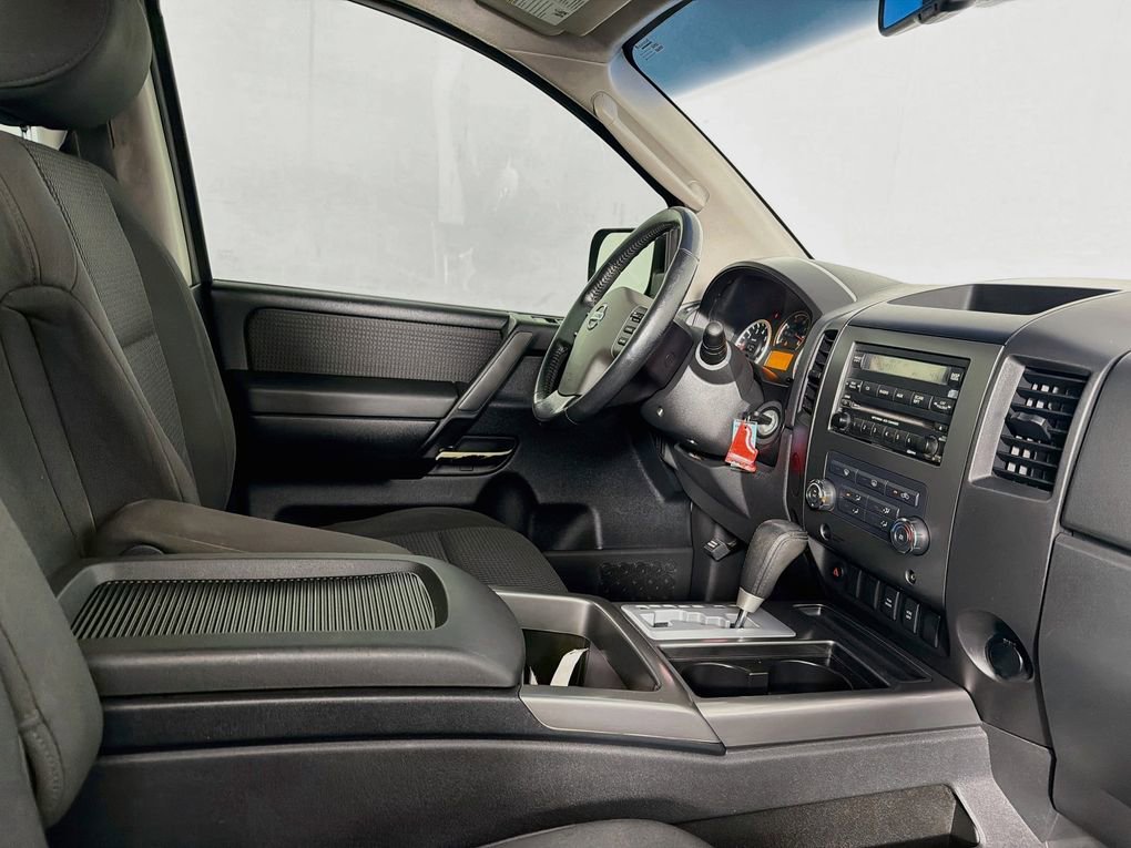 Used 2010 Nissan Titan SE w/ SE Value Truck Pkg RWD image 30